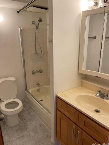 3215 Ala Ilima St, Honolulu, HI 96818-2946