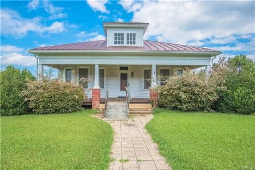 7804 Hungarytown Rd, Crewe, VA 23930-4102