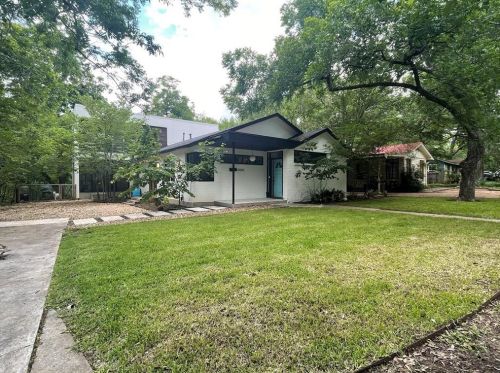 4004 Cherrywood Rd, Austin TX  78722-1222 exterior