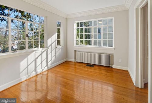 8119 Flower Ave, Silver Spring MD 20912-6646 exterior