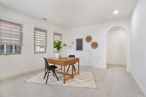 121 Long Fence, Irvine CA  92602-1807 exterior