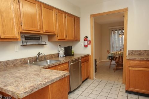 113 Overlook Dr, Hackettstown NJ  07840-4614 exterior