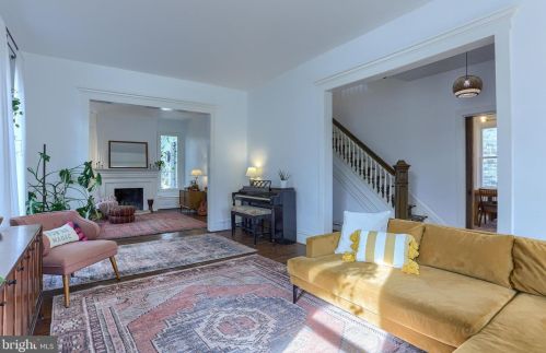 246 College St, Carlisle PA  17013-3754 exterior