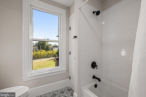 115 Washington Ave, Tavistock NJ  08033-3320 exterior