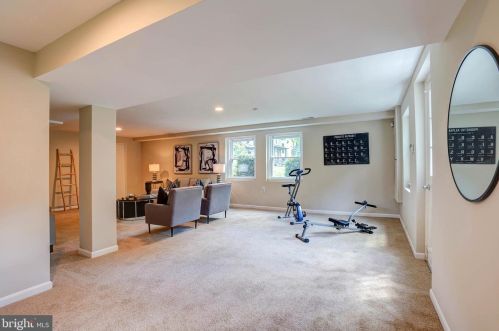 2221 Kimball Pl, Silver Spring MD 20910-1161 exterior