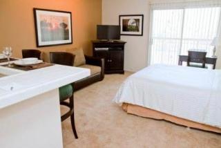 3700 Barham Blvd, Los Angeles CA  90068-1006 exterior