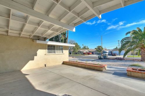 11273 Royal Palm Blvd, Riverside CA  92505-3648 exterior