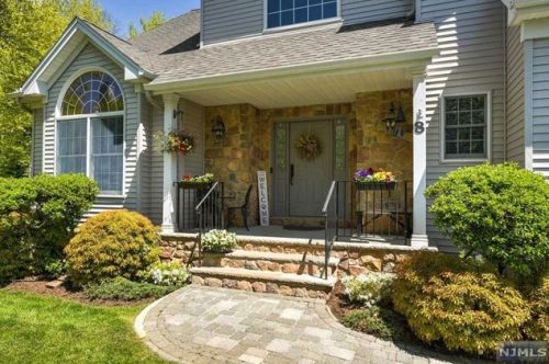 8 Matthew Ct, Dover NJ  07869-1058 exterior