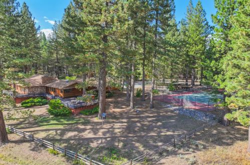 300 Meadow Ranch Rd, Calpine, CA 96124-9810