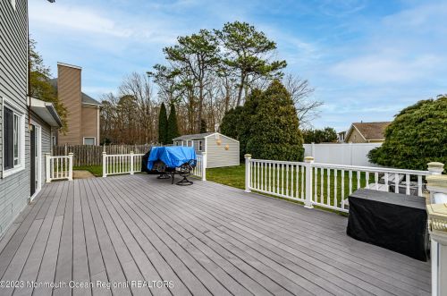 24 Honeysuckle Way, Wall Township NJ  07731-2275 exterior