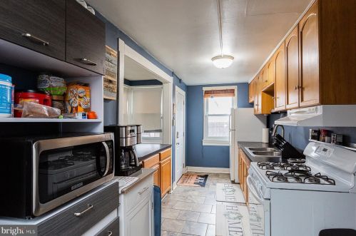 21 Mary St, Lancaster PA  17603-3424 exterior