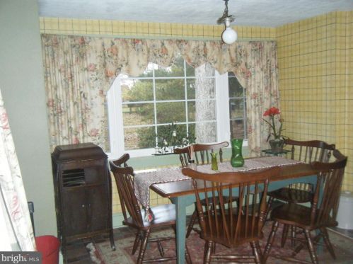 1445 Stuyvesant Ave, Trenton NJ 08618-4104 exterior