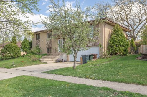 6512 Forestview Dr, Oak Forest, IL 60452-1517