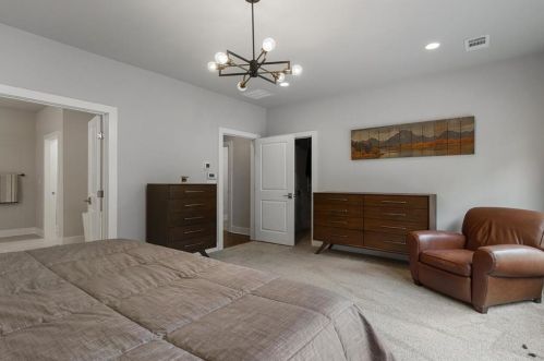 2996 Hermance Dr, Atlanta GA  30319-2735 exterior
