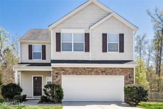 1214 Braemar Highland Dr, Zebulon NC  27597-6727 exterior