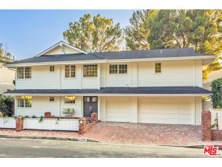 2513 Pesquera Dr, Los Angeles, CA 90049-1226