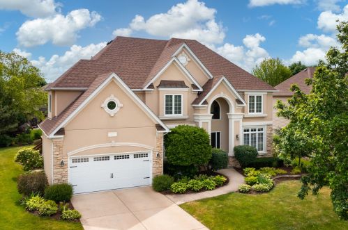 2420 Williamstown Ct, Naperville, IL 60564-8460