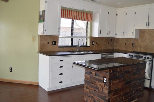 3801 St Nicholas Dr, Modesto, CA 95356-2446