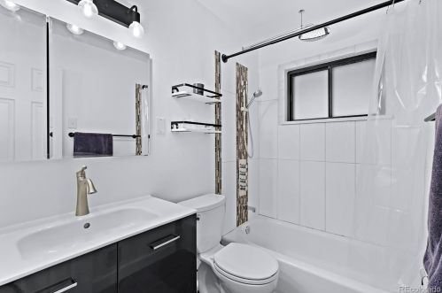 7021 Zuni St, Denver CO  80221-7402 exterior