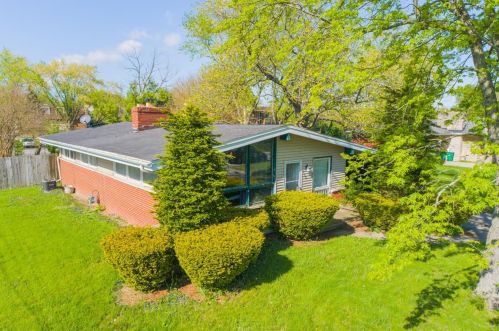 214 75th Ave, Gary, IN 46410-4713