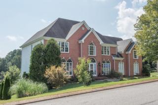 1934 Bay Pointe Dr, Hixson, TN 37343-3189