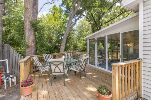 7216 Courtly Rd, Saint Paul MN  55125-1661 exterior