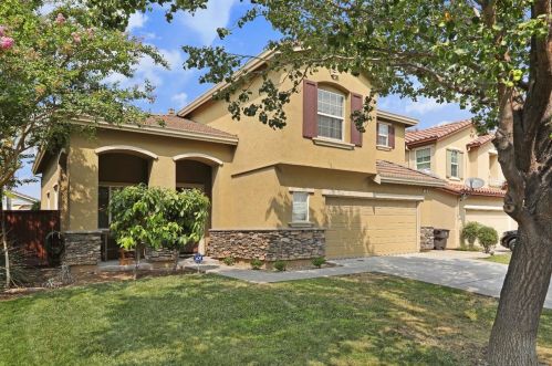 4553 Monarch Ln, Tracy, CA 95377-8310