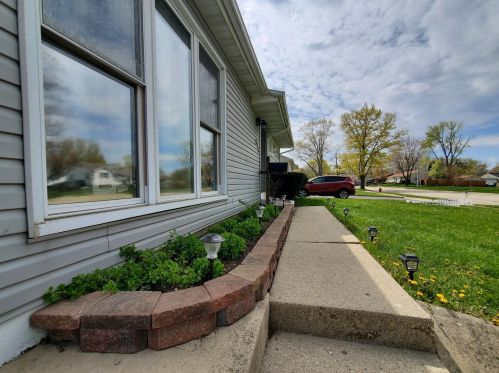 814 Kenilworth Ave, Joliet, IL 60435-3959