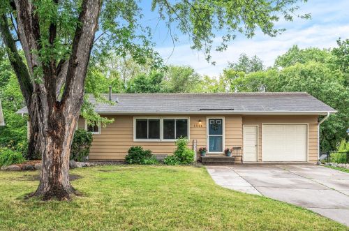 1111 2nd St, Saint Paul MN  55112-7337 exterior
