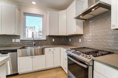 2616 Hackberry St, Cincinnati OH  45206-2121 exterior