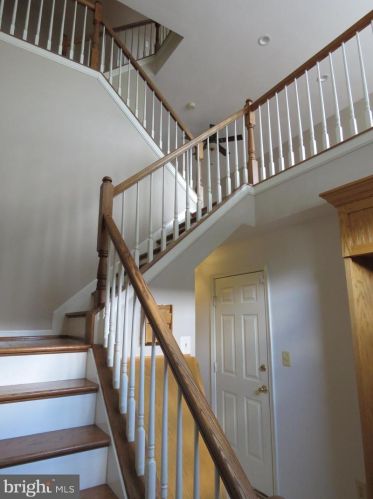 6374 Dakine Cir, Springfield VA  22150-1195 exterior
