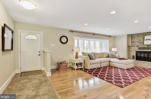 14545 Roxbury Rd, Glenelg, MD 21737-9613