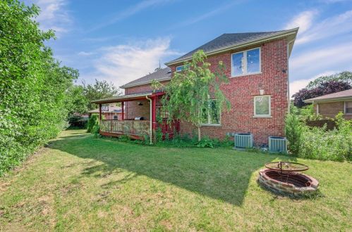 7851 Oleander Ave, Niles IL  60714-3155 exterior