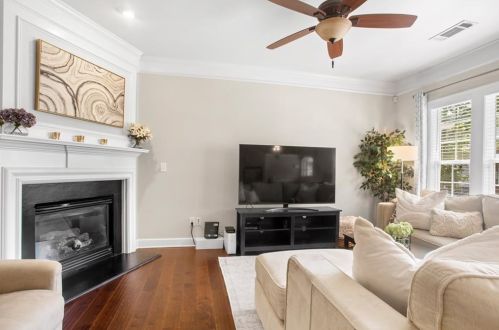 2273 Limehurst Dr, Atlanta GA  30319-5725 exterior