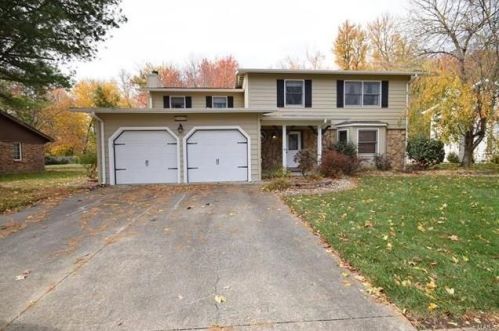 1967 Raintree Trl, Collinsville, IL 62234-4930