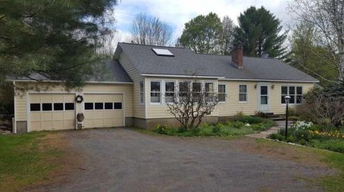 34 Lower Cassidy Rd, Putney VT  05346-8614 exterior