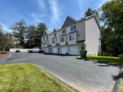 25 Silver St, Middletown CT  06457-3826 exterior