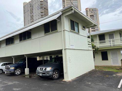 574 Lauiki St, Honolulu HI  96826-5145 exterior