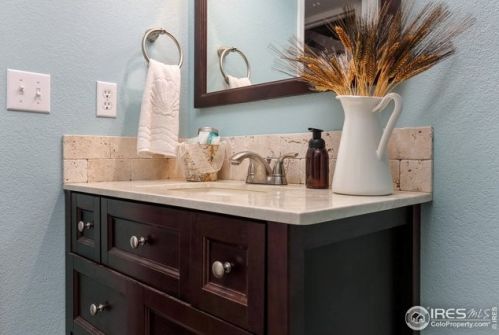 338 Graham Ln, Loveland CO exterior