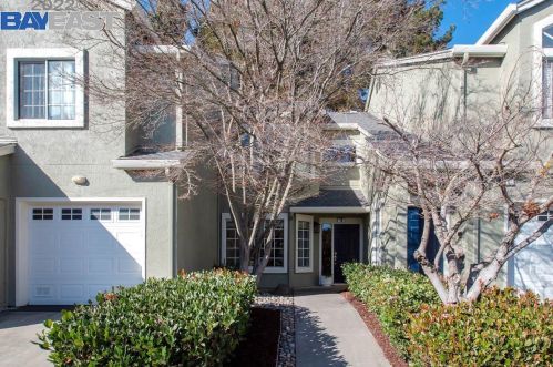 18 Trestle Dr, Hayward, CA 94544-1387