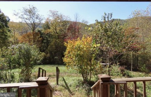 172 Keyser Run Rd, Washington, VA 22747-1703