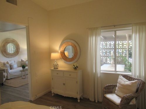 1730 Sunningdale Rd, Seal Beach CA  90740-4794 exterior