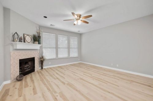 12524 Canyon Glen Dr, Austin TX  78732-2022 exterior