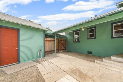 5766 Grand Ave, Riverside CA  92504-1300 exterior
