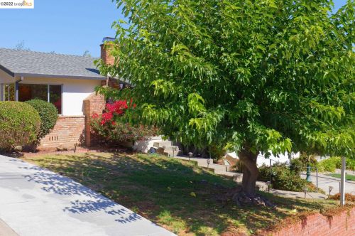 4548 Cristy Way, Hayward, CA 94546-1343
