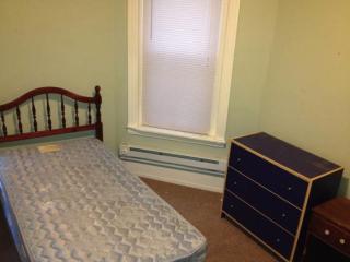 6213 Callowhill St, Philadelphia PA  19151-4103 exterior
