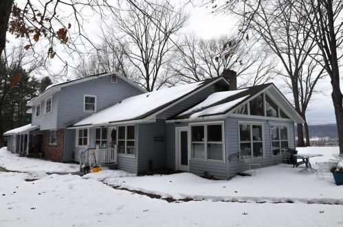 89 Butler Ave, Hinsdale, NH 03451-2407