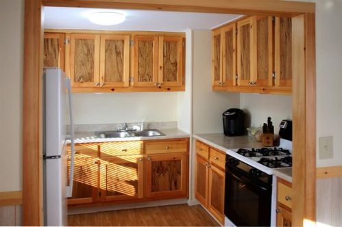 6 Bocash Dr, Enfield, NH 03748-3066