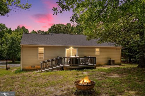 3605 Overview Dr, Fredericksburg, VA 22408-8758