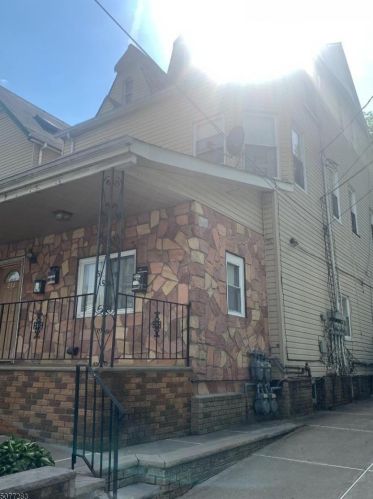 230 32nd St, Paterson, NJ 07504-1596